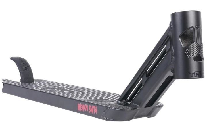 Triad Psychic 4.7 x 19.5 Deck Monopattino Brendon Smith