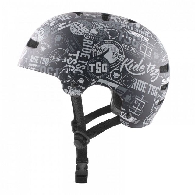 Casco TSG Evolution Stickerbomb